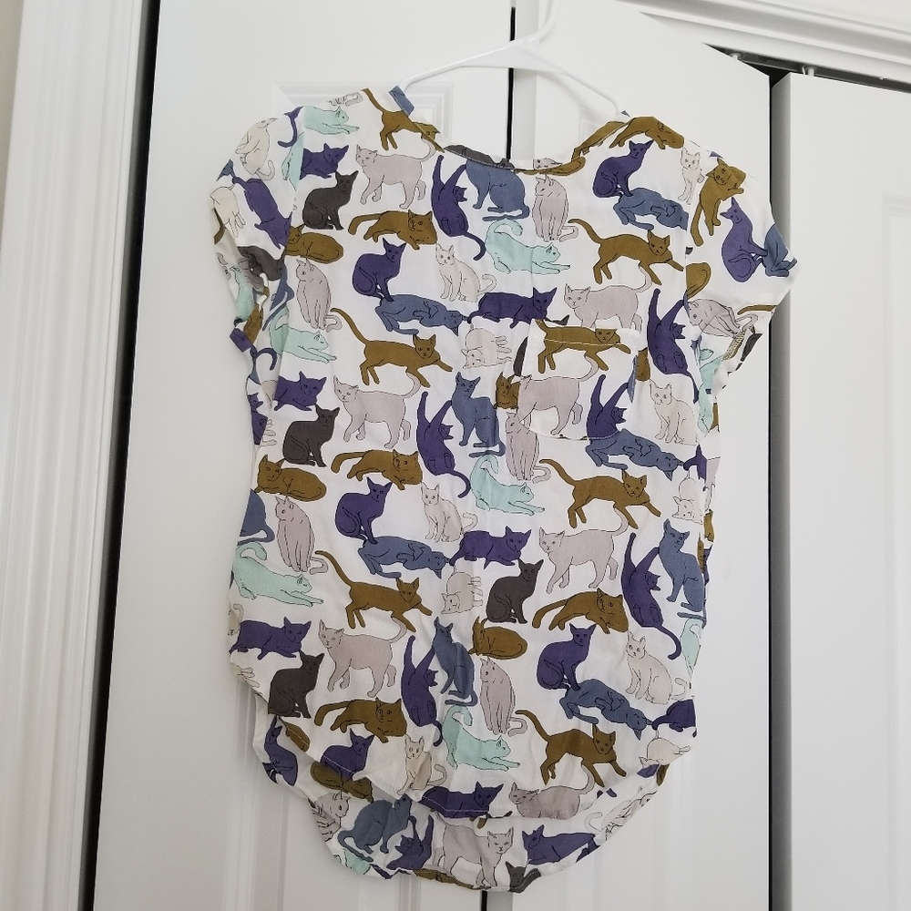 Cat print short sleeved blouse